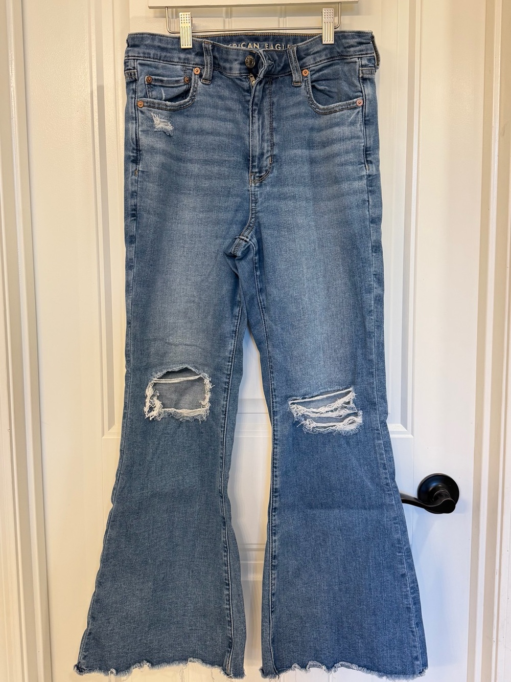 AE Next Level Super High-Waisted Ripped Flare Jeans 10 X-Short